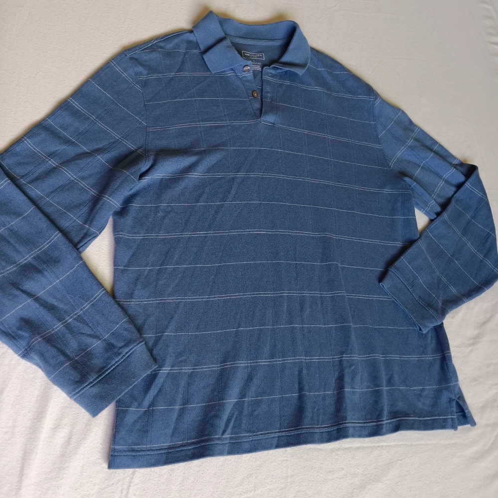 Van Heusen Sz L Blue Crewneck Long Sleeved Classic Design